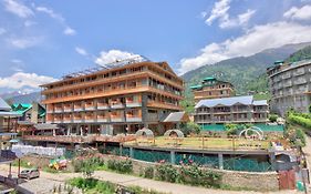 Snow Flakes Resort And Spa Centrally Heated Luxury Resort